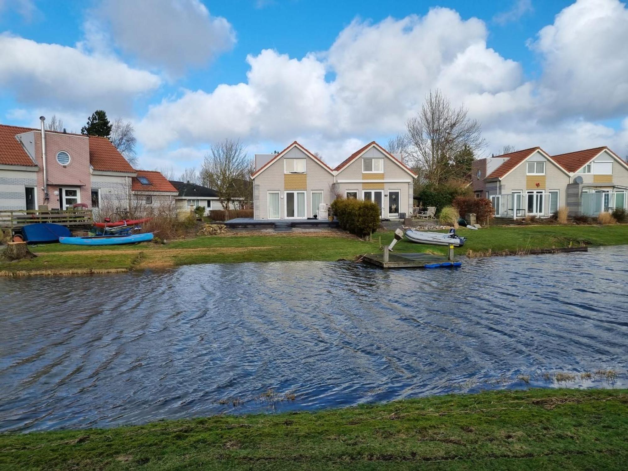Prachtige Vakantievilla Aan Ijsselmeer Makkum Exterior foto